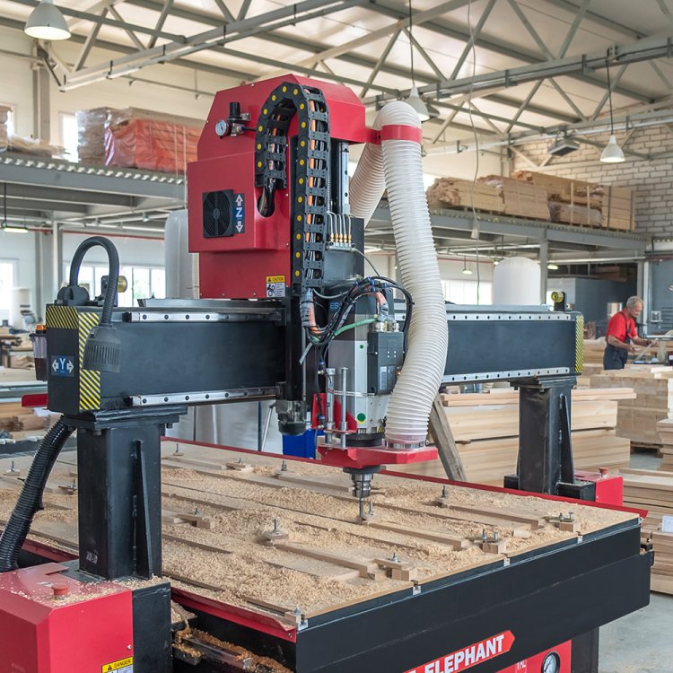 Станок на производстве